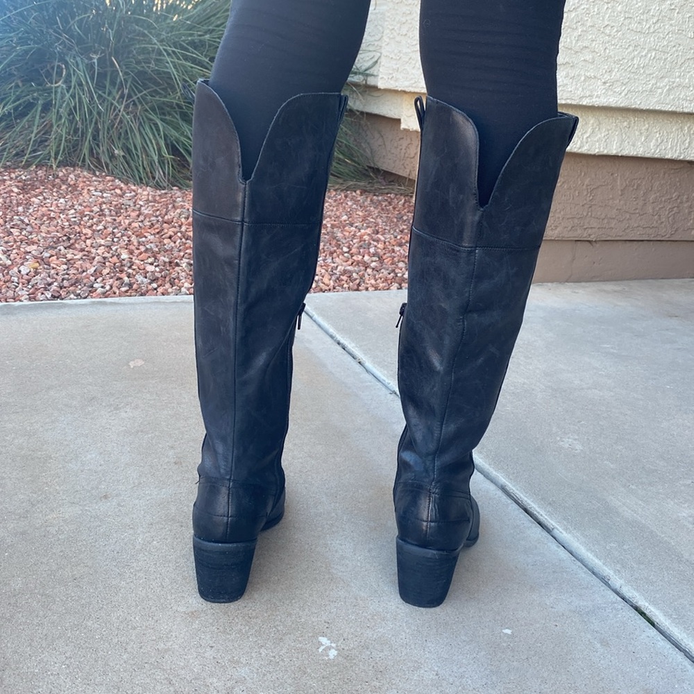 Vince Camuto distressed black leather boots - Picture 3 of 5